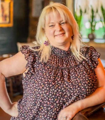 Portrait of Kelly Bradley, Buyer Specialist.